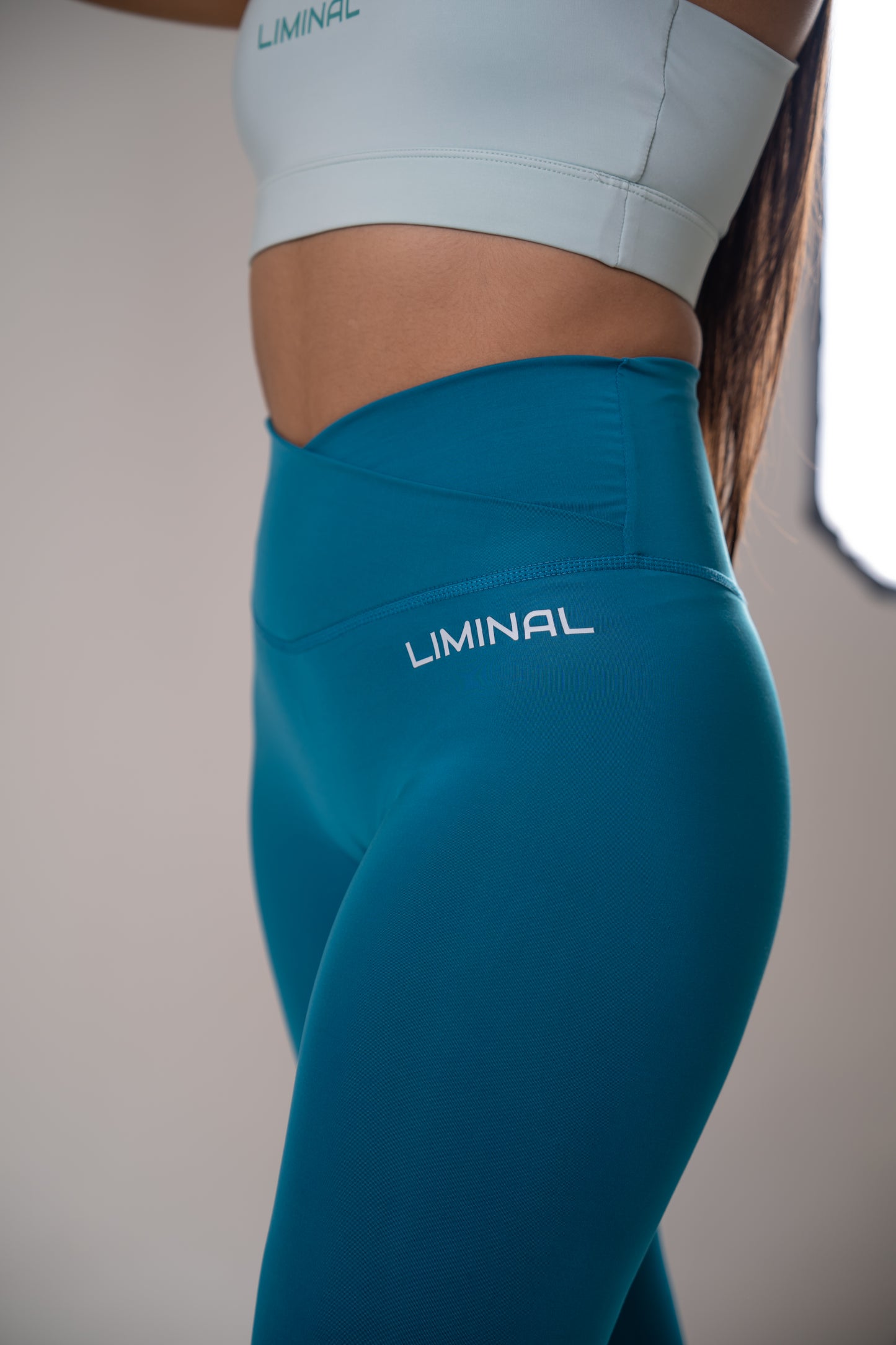 Legging Waves Teal - Sin bolsillos